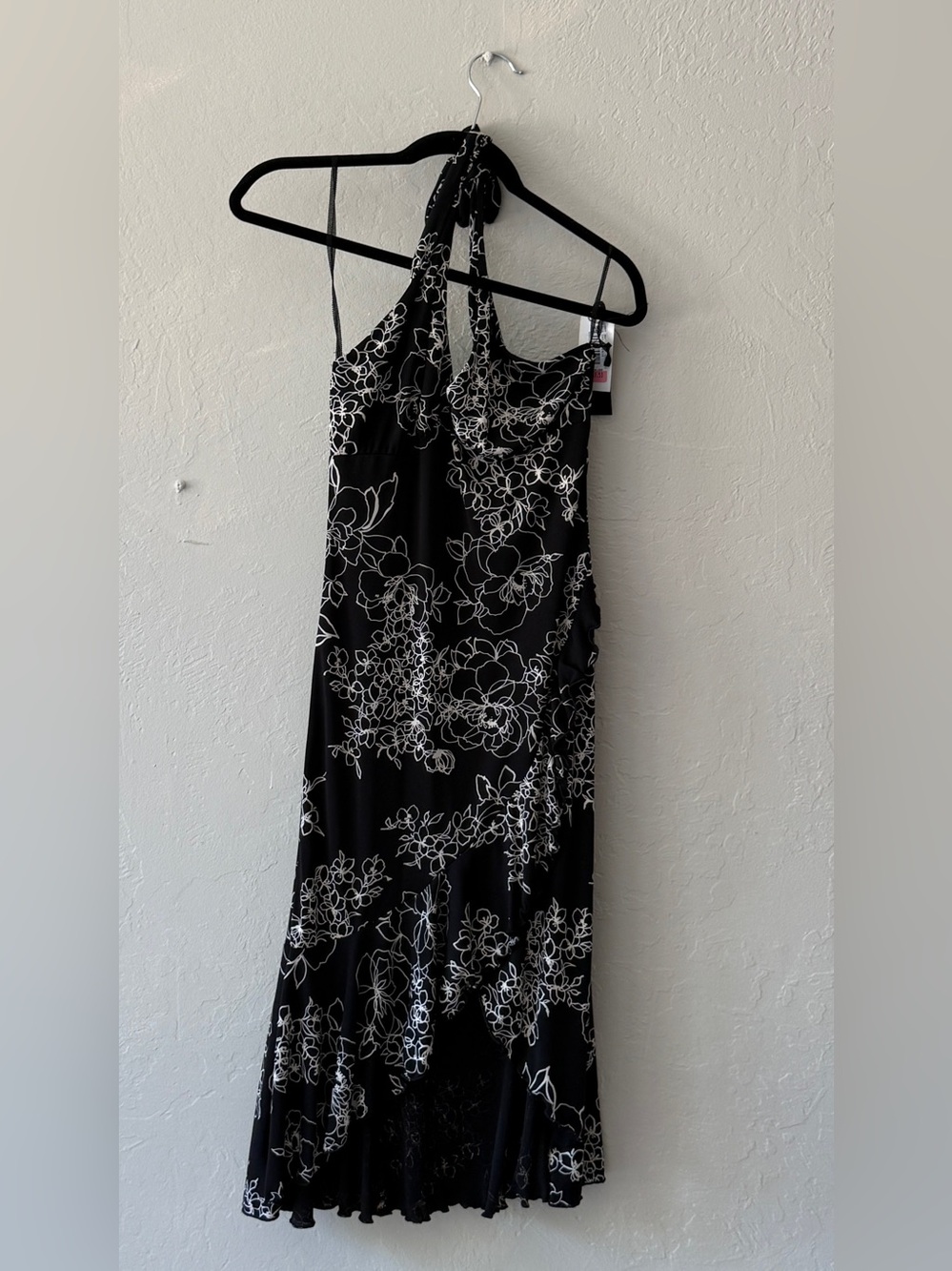 NEW. Zinc. Black and White One-Shoulder Floral Maxi Dress